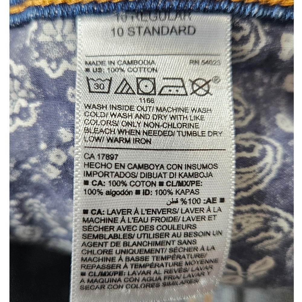 Old Navy Boyfriend Distressed Denim Shorts Blue Paisley Bandana Lining Size 10 - Picture 4 of 11